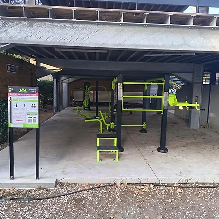 Mobil Prestations Deluxe 3ch Climatise Avec Parc Aquatique Кане