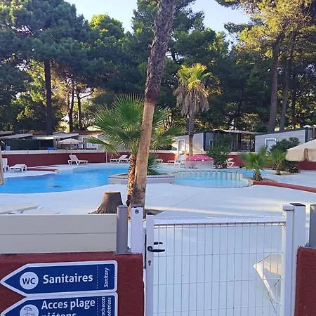 Mobil Prestations Deluxe 3ch Climatisé Avec Parc Aquatique Camping *